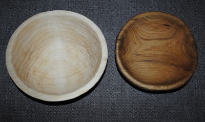 2 assiettes en bois