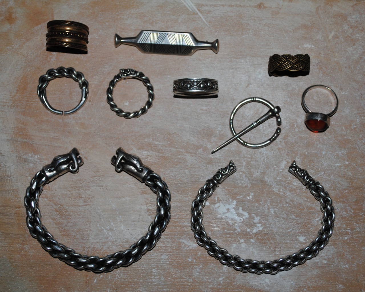 Bracelets et bagues