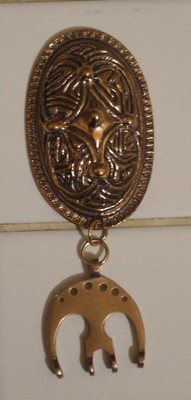 Broche avec séparateur