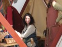 Lahja et Ragnhild tenant l'échoppe 