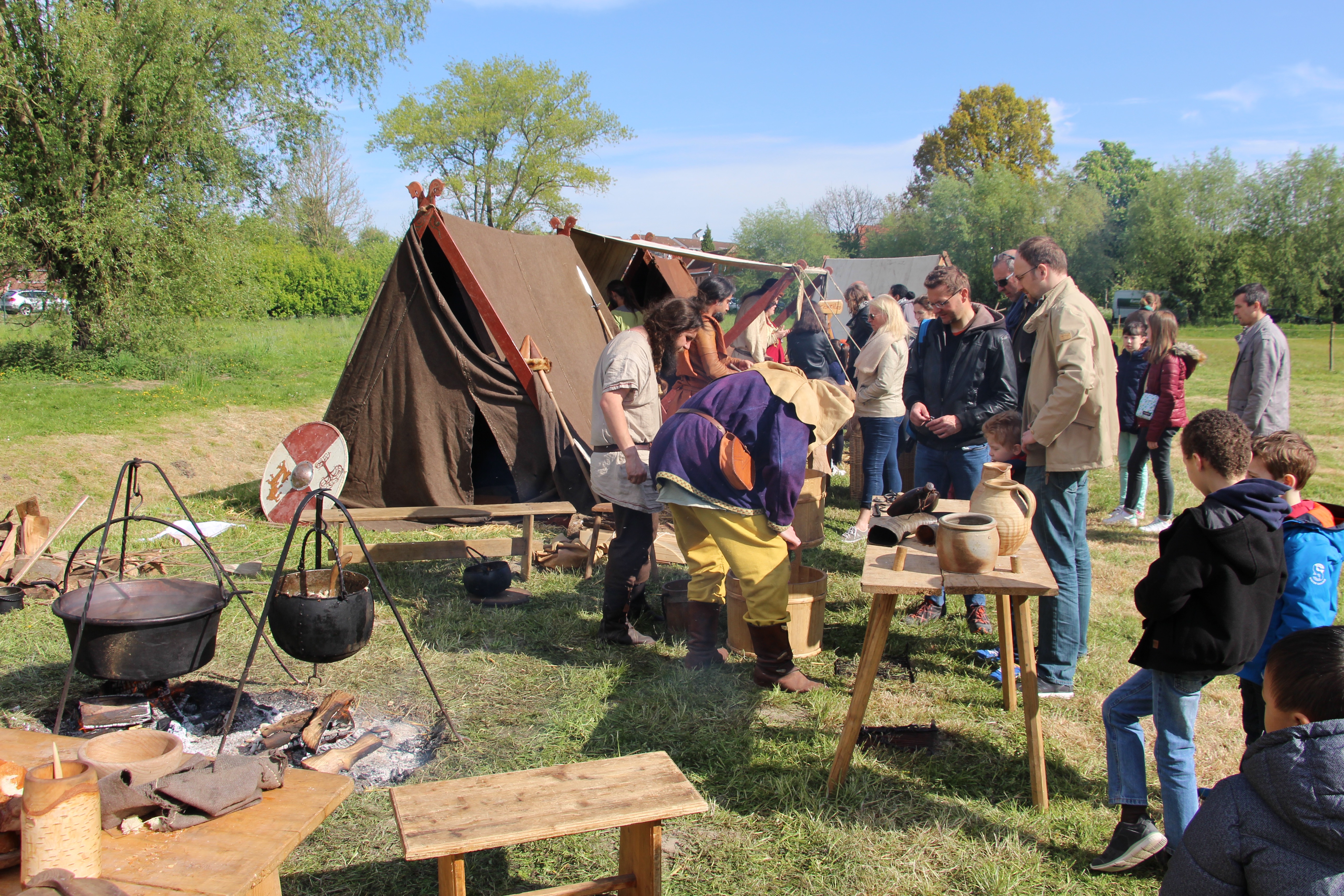 Fête sur l'archéosite d'Asnpio 